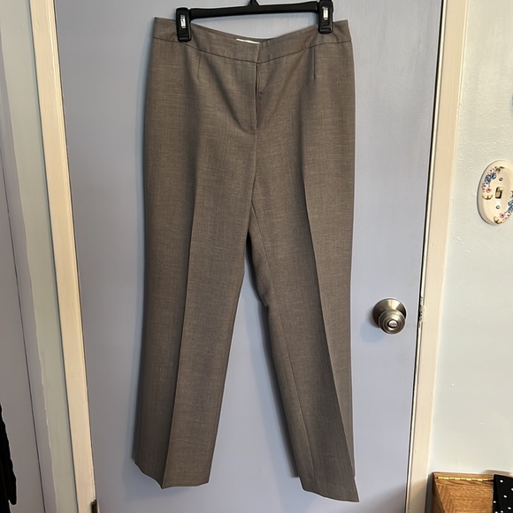 Le Suit 6Petite Gray & White Two-Piece Pant Suit - Picture 4 of 5